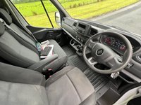 USED 2021 21 RENAULT MASTER 2.3 MM33 BUSINESS DCI 135 BHP 1 LOCAL OWNER FROM NEW, GREAT SERVICE HISTORY, SIDE LOADING DOOR, PLY LINED REAR, BUSINESS EDITION, VAN IS PLUS VAT