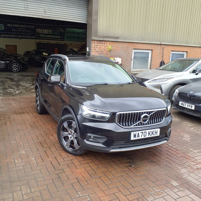 View our VOLVO XC40