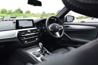 USED 2018 68 BMW 5 SERIES 3.0 530D XDRIVE M SPORT TOURING 5d 261 BHP PAN ROOF / M SPORT+ / CARPLAY