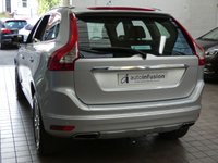 USED 2016 16 VOLVO XC60 2.4 D5 SE LUX NAV AWD 5d 217 BHP STUNNING EXAMPLE LOW MILEAGE WINTER PACK SAT NAV HEATED LEATHER CRUISE CONTROL PARKING SENSORS 2 OWNERS EXCELLENT SERVICE HISTORY