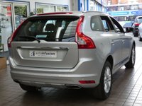 USED 2016 16 VOLVO XC60 2.4 D5 SE LUX NAV AWD 5d 217 BHP STUNNING EXAMPLE LOW MILEAGE WINTER PACK SAT NAV HEATED LEATHER CRUISE CONTROL PARKING SENSORS 2 OWNERS EXCELLENT SERVICE HISTORY