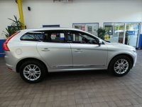 USED 2016 16 VOLVO XC60 2.4 D5 SE LUX NAV AWD 5d 217 BHP STUNNING EXAMPLE LOW MILEAGE WINTER PACK SAT NAV HEATED LEATHER CRUISE CONTROL PARKING SENSORS 2 OWNERS EXCELLENT SERVICE HISTORY