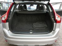 USED 2016 16 VOLVO XC60 2.4 D5 SE LUX NAV AWD 5d 217 BHP STUNNING EXAMPLE LOW MILEAGE WINTER PACK SAT NAV HEATED LEATHER CRUISE CONTROL PARKING SENSORS 2 OWNERS EXCELLENT SERVICE HISTORY