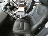 USED 2016 16 VOLVO XC60 2.4 D5 SE LUX NAV AWD 5d 217 BHP STUNNING EXAMPLE LOW MILEAGE WINTER PACK SAT NAV HEATED LEATHER CRUISE CONTROL PARKING SENSORS 2 OWNERS EXCELLENT SERVICE HISTORY