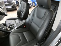 USED 2016 16 VOLVO XC60 2.4 D5 SE LUX NAV AWD 5d 217 BHP STUNNING EXAMPLE LOW MILEAGE WINTER PACK SAT NAV HEATED LEATHER CRUISE CONTROL PARKING SENSORS 2 OWNERS EXCELLENT SERVICE HISTORY
