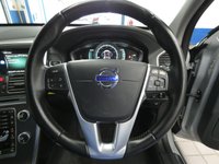 USED 2016 16 VOLVO XC60 2.4 D5 SE LUX NAV AWD 5d 217 BHP STUNNING EXAMPLE LOW MILEAGE WINTER PACK SAT NAV HEATED LEATHER CRUISE CONTROL PARKING SENSORS 2 OWNERS EXCELLENT SERVICE HISTORY