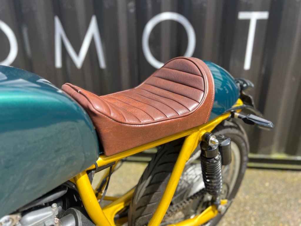USED 1975 HONDA CB400 FOUR // 400cc Cafe Racer // Px swap 