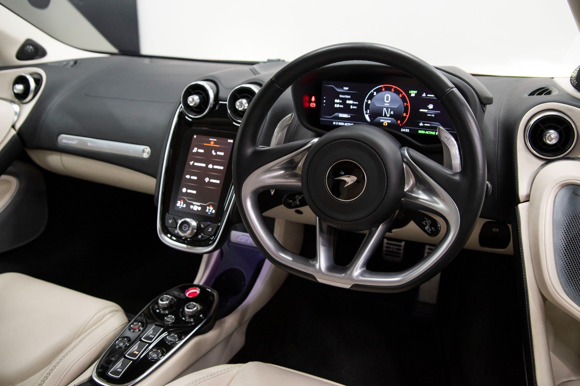 USED 2021 70 MCLAREN GT 4.0 V8 SSG 