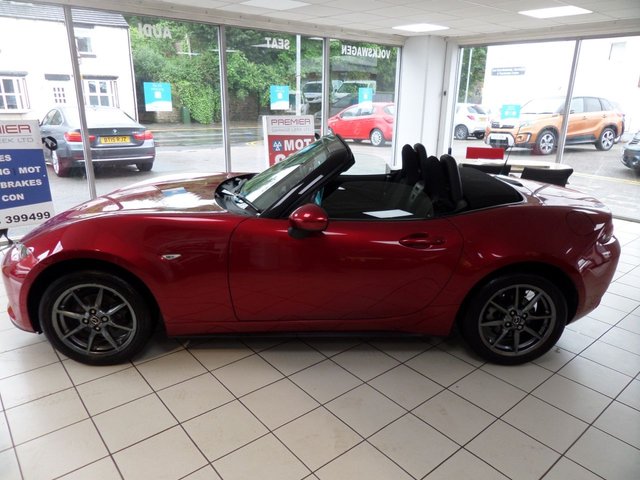 View our MAZDA MX-5