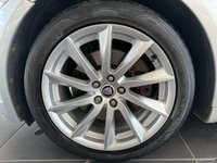 USED 2013 13 JAGUAR XF 3.0 D V6 PREMIUM LUXURY SPORTBRAKE 5d 240 BHP REAR CAMERA