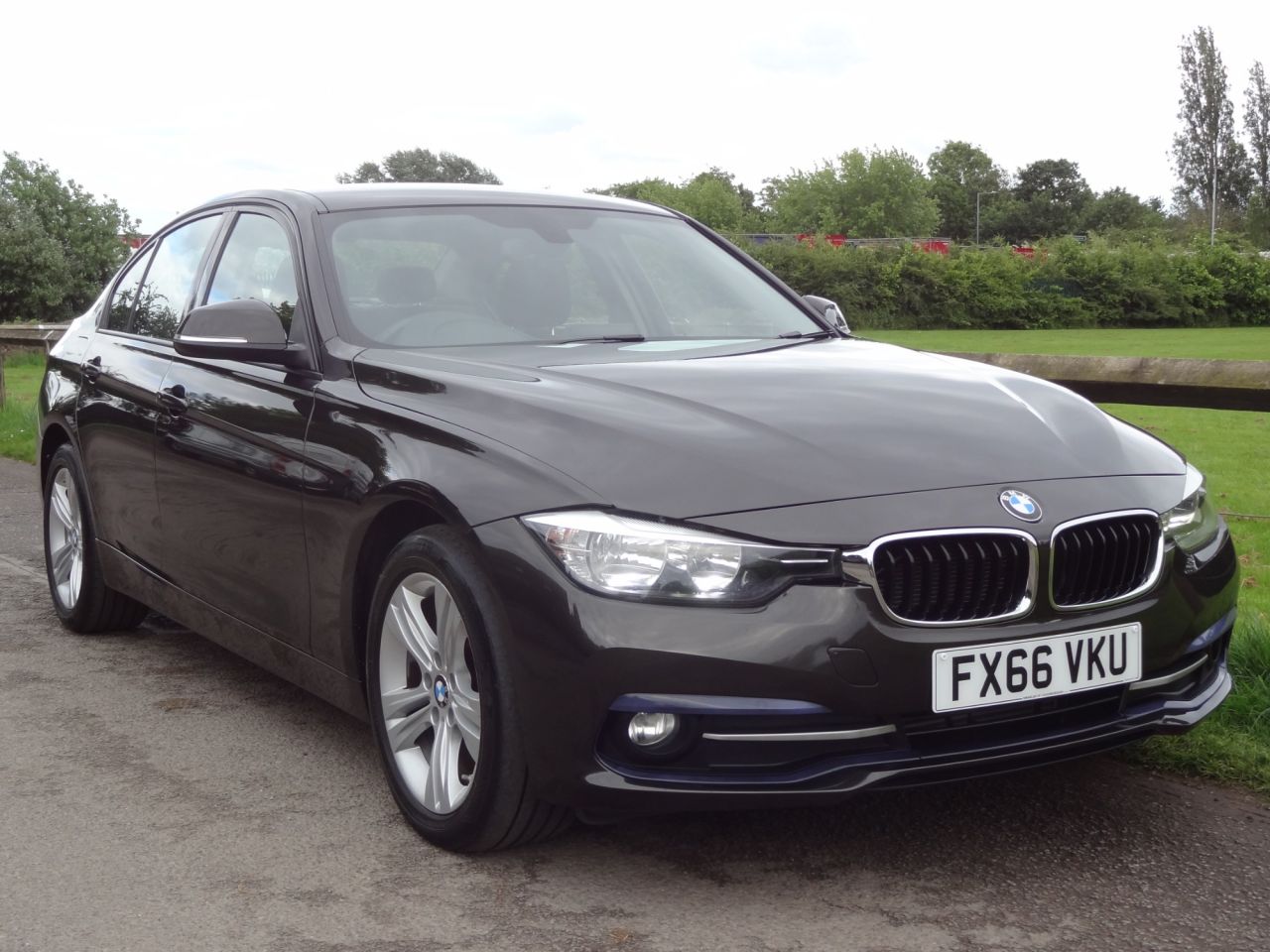 2016 BMW 3 Series 320d Xdrive Sport £10,995