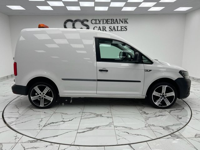 2020 VOLKSWAGEN CADDY - Photo 2