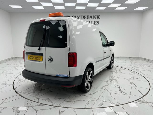 2020 VOLKSWAGEN CADDY - Photo 3