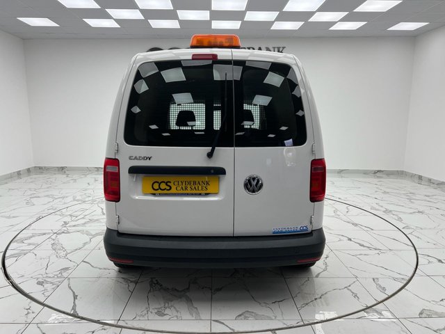 2020 VOLKSWAGEN CADDY - Photo 4