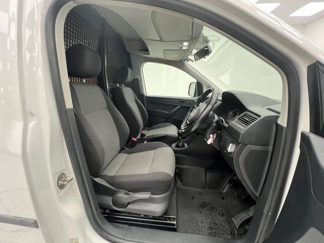 2020 VOLKSWAGEN CADDY - Photo 11