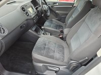 USED 2014 14 VOLKSWAGEN TIGUAN 2.0 MATCH TDI BLUEMOTION TECH 4MOTION DSG 5d 139 BHP FV14KGA VOLKSWAGEN TIGUAN 2.0 MATCH TDI BLUEMOTION TECH 4MOTION DSG 5d 139 BHP