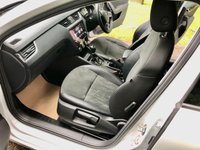 USED 2020 20 SKODA OCTAVIA 1.5 SE L TSI DSG 5d AUTO 148 BHP SATNAV//REAR PARK SENSORS//1/2 LEATHER/SUEDE//APPLE-PLAY//BLUETOOTH//DAB//17' ALLOYS//ELECTRIC FOLDING MIRRORS//AIRCON//ROOF-RAILS//AUX-IN//USB//FULL SKODA SERVICE HISTORY\\\JUST MOT'D AUTO 148 BHP SATNAV//REAR PARK SENSORS//1/2 LEATHER/SUEDE//APPLE-PLAY//BLUETOOTH//DAB//17' ALLOYS//ELECTRIC FOLDING MIRRORS//AIRCON//ROOF-RAILS//AUX-IN//USB//FULL SKODA SERVICE HISTORY\\\JUST MOT'D