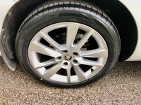 USED 2020 20 SKODA OCTAVIA 1.5 SE L TSI DSG 5d AUTO 148 BHP SATNAV//REAR PARK SENSORS//1/2 LEATHER/SUEDE//APPLE-PLAY//BLUETOOTH//DAB//17' ALLOYS//ELECTRIC FOLDING MIRRORS//AIRCON//ROOF-RAILS//AUX-IN//USB//FULL SKODA SERVICE HISTORY\\\JUST MOT'D AUTO 148 BHP SATNAV//REAR PARK SENSORS//1/2 LEATHER/SUEDE//APPLE-PLAY//BLUETOOTH//DAB//17' ALLOYS//ELECTRIC FOLDING MIRRORS//AIRCON//ROOF-RAILS//AUX-IN//USB//FULL SKODA SERVICE HISTORY\\\JUST MOT'D