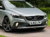 USED 2012 62 VOLVO V40 2.5 T5 CROSS COUNTRY LUX NAV AWD 5d 250 BHP 