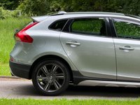 USED 2012 62 VOLVO V40 2.5 T5 CROSS COUNTRY LUX NAV AWD 5d 250 BHP 