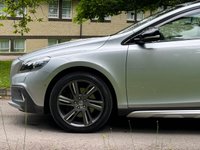 USED 2012 62 VOLVO V40 2.5 T5 CROSS COUNTRY LUX NAV AWD 5d 250 BHP 
