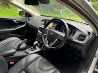 USED 2012 62 VOLVO V40 2.5 T5 CROSS COUNTRY LUX NAV AWD 5d 250 BHP 
