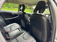 USED 2012 62 VOLVO V40 2.5 T5 CROSS COUNTRY LUX NAV AWD 5d 250 BHP 