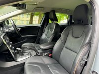 USED 2012 62 VOLVO V40 2.5 T5 CROSS COUNTRY LUX NAV AWD 5d 250 BHP 