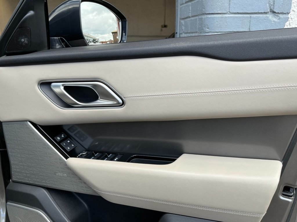 USED 2019 19 LAND ROVER RANGE ROVER VELAR 2.0 HSE 5d 238 BHP 