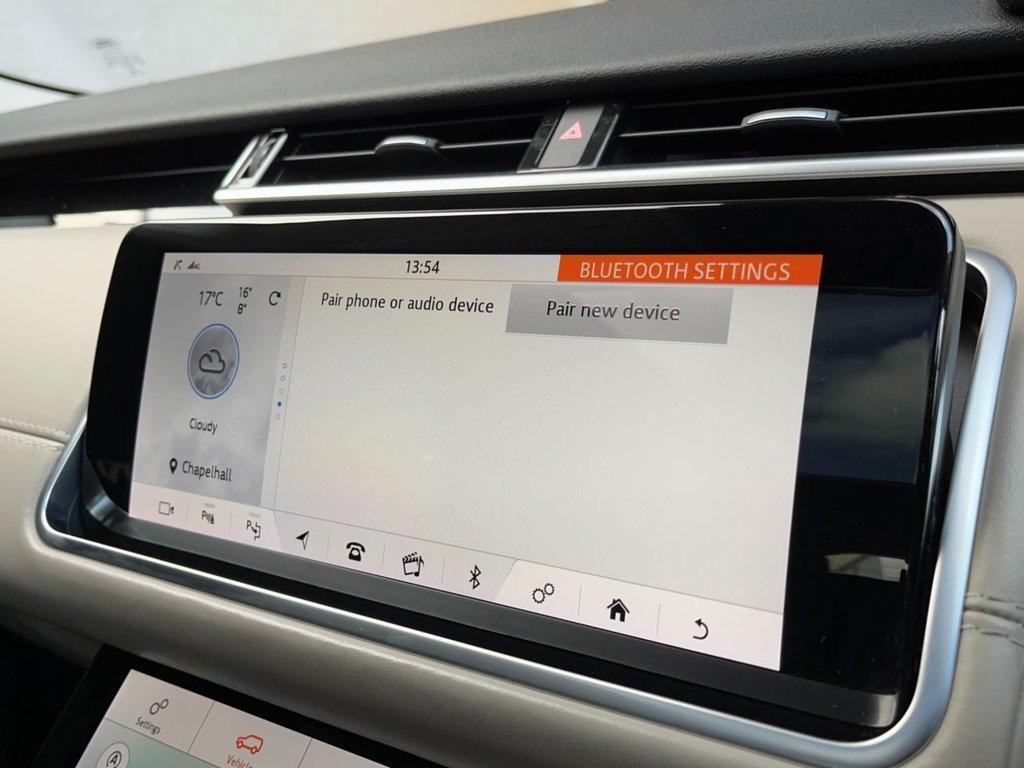 USED 2019 19 LAND ROVER RANGE ROVER VELAR 2.0 HSE 5d 238 BHP 