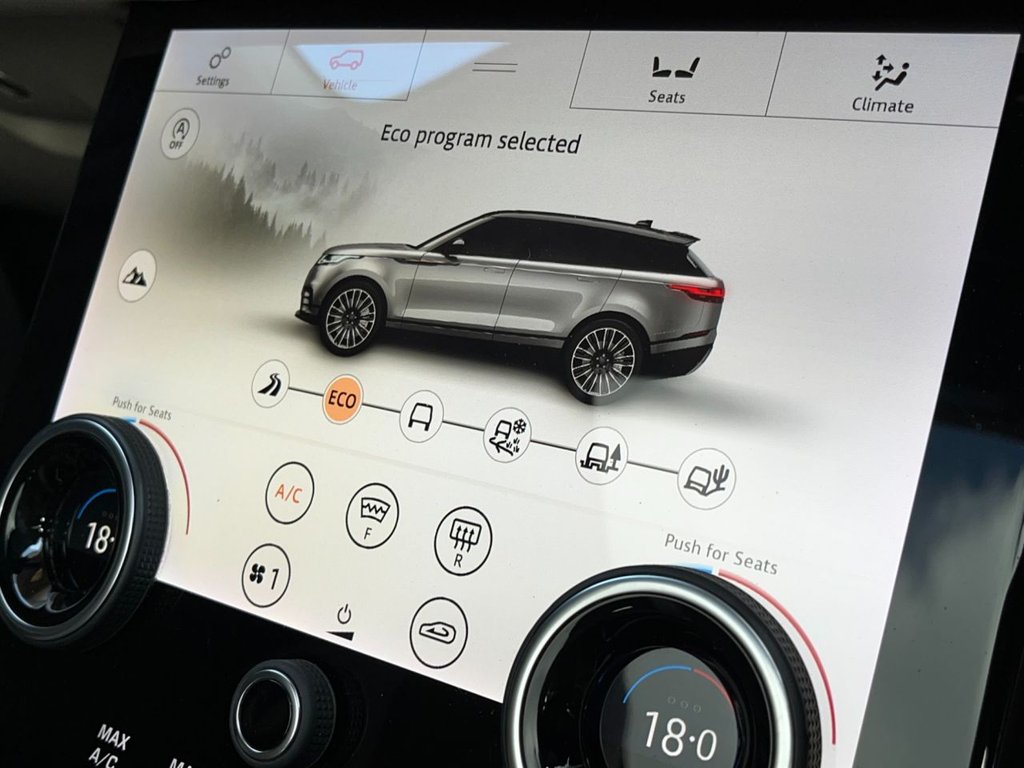 USED 2019 19 LAND ROVER RANGE ROVER VELAR 2.0 HSE 5d 238 BHP 