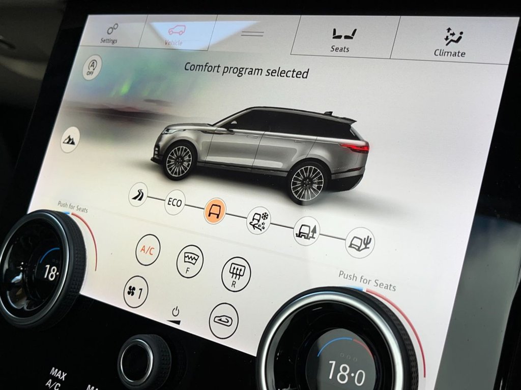 USED 2019 19 LAND ROVER RANGE ROVER VELAR 2.0 HSE 5d 238 BHP 
