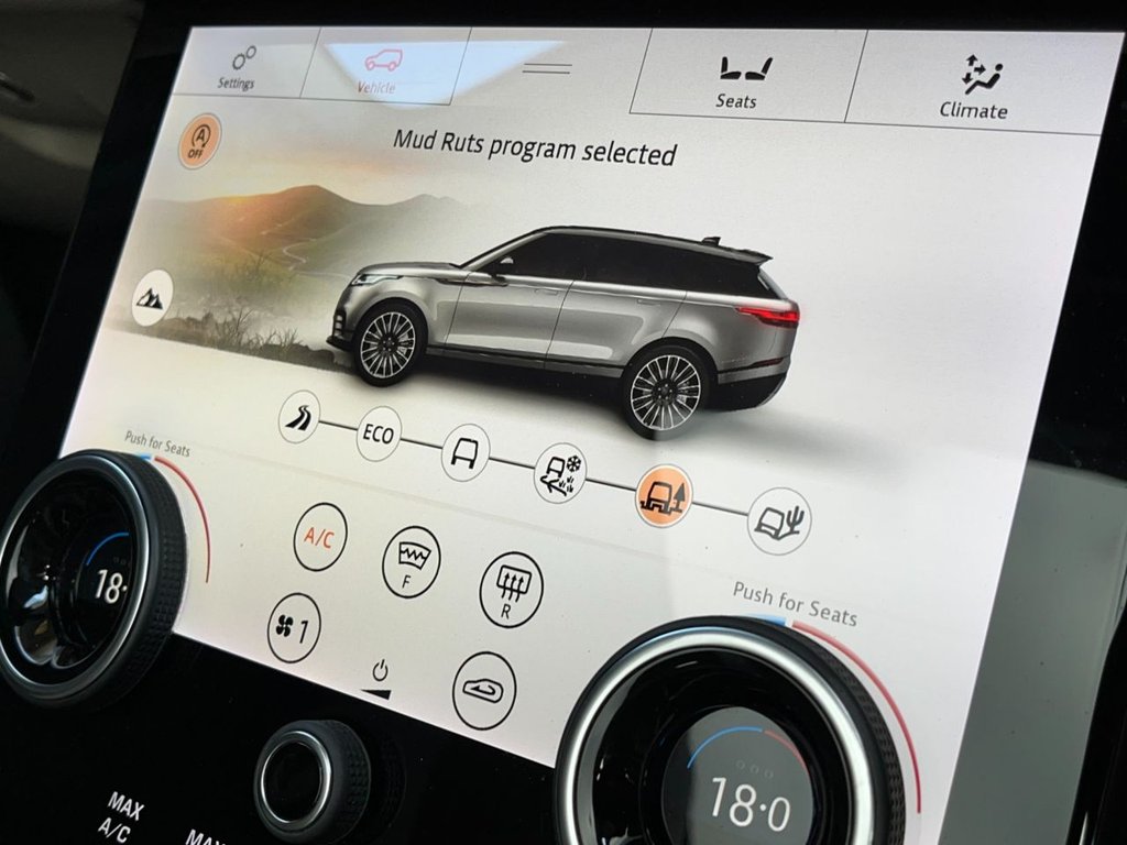 USED 2019 19 LAND ROVER RANGE ROVER VELAR 2.0 HSE 5d 238 BHP 