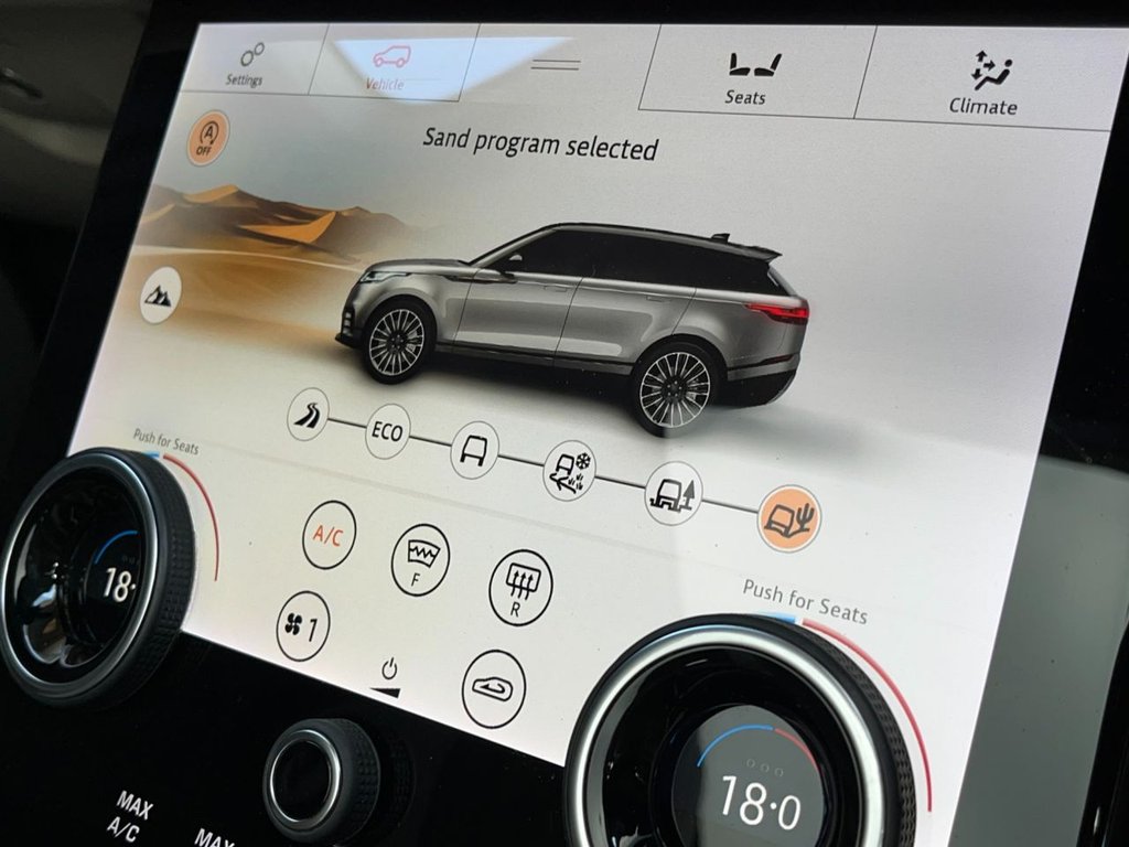 USED 2019 19 LAND ROVER RANGE ROVER VELAR 2.0 HSE 5d 238 BHP 
