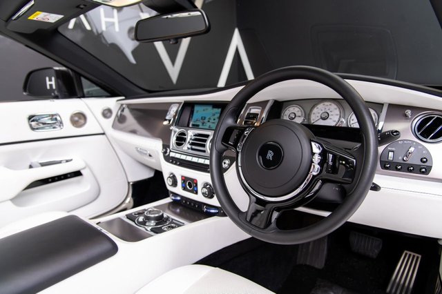 View our ROLLS-ROYCE DAWN
