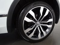USED 2017 17 VOLKSWAGEN TIGUAN 2.0 R-LINE TDI BMT 4MOTION DSG 5d 188 BHP SAT NAV HALF LEATHER CRUISE PAN ROOF PARK SENSORS