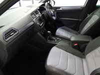 USED 2017 17 VOLKSWAGEN TIGUAN 2.0 R-LINE TDI BMT 4MOTION DSG 5d 188 BHP SAT NAV HALF LEATHER CRUISE PAN ROOF PARK SENSORS