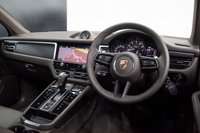 USED 2023 23 PORSCHE MACAN 2.0 PDK 