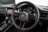 USED 2023 23 PORSCHE MACAN 2.0 PDK 