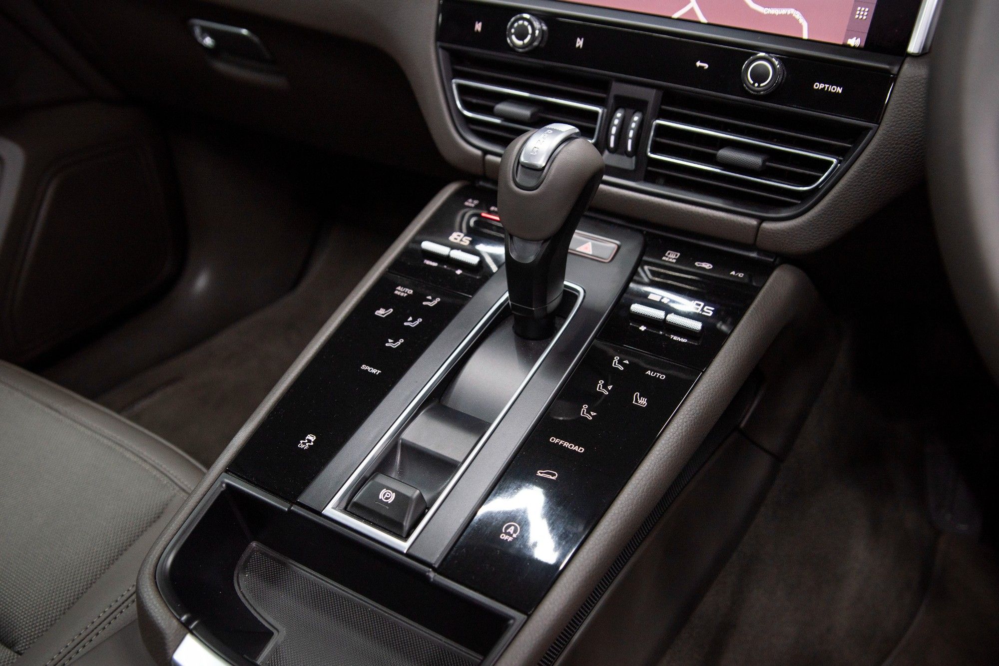 USED 2023 23 PORSCHE MACAN 2.0 PDK 