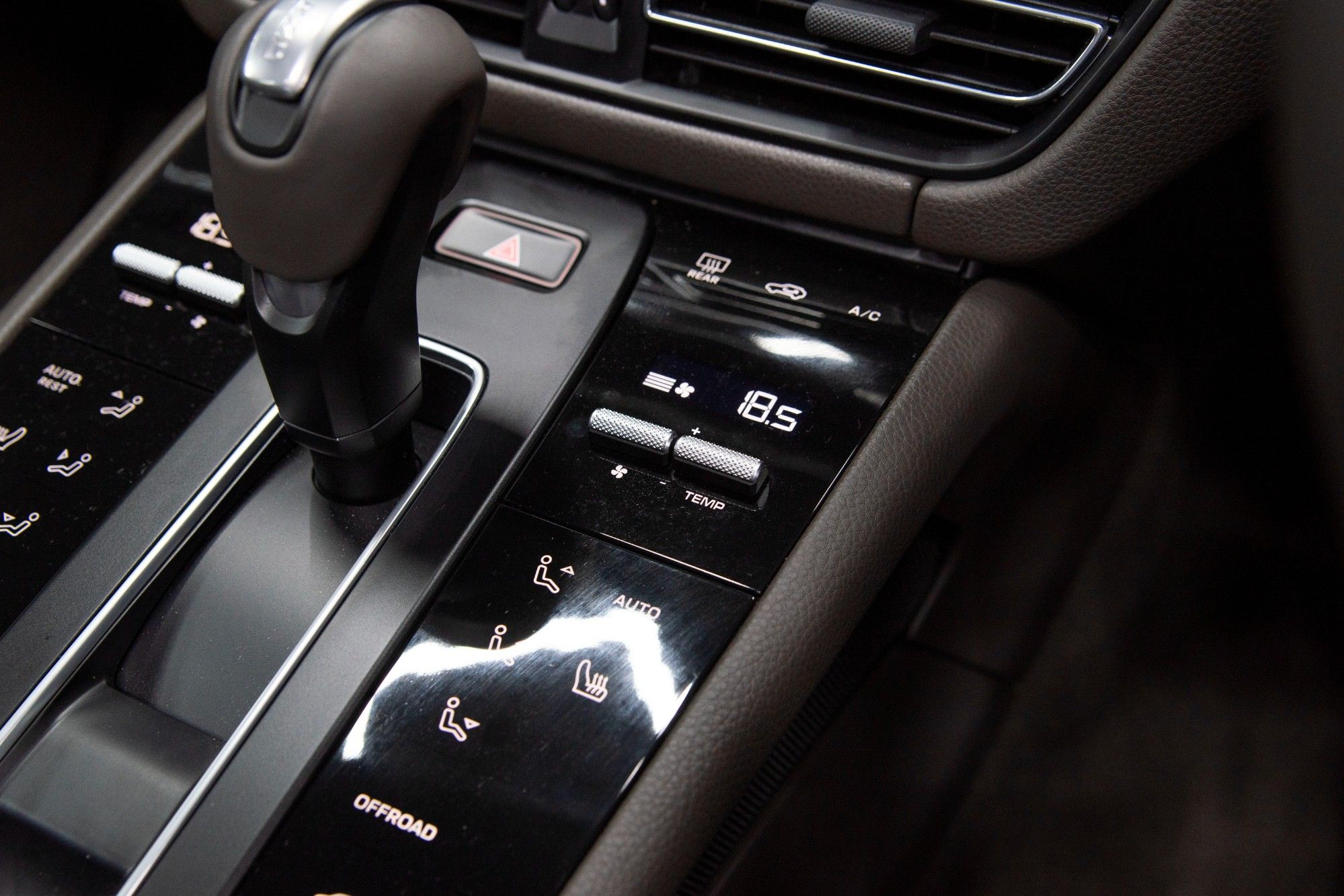 USED 2023 23 PORSCHE MACAN 2.0 PDK 