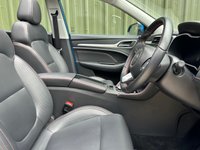 USED 2022 22 MG MG ZS TROPHY 5d 175 BHP 