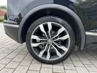 USED 2020 69 VOLKSWAGEN TIGUAN 2.0 R-LINE TECH TDI DSG 5d 148 BHP 