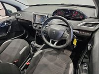 USED 2014 64 PEUGEOT 208 1.2 VTI PURETECH (82 BHP) STYLE ( EURO 5 ) 5DR HATCHBACK + NAV + PAN ROOF + CRUISE + AIR CON + BLUETOOTH + MULTIMEDIA + XENON-LEDS + PARK AID + PRIVACY + 15S PANROOF+PRIVACY+PARK+NAV+DAB+M/MEDIA+B/TOOTH+CRUISE