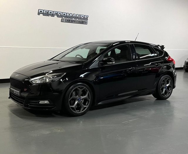 2015 64 Ford Focus 2.0 ST-2 TDCI 5d 183 BHP