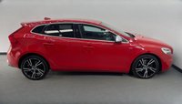 USED 2016 66 VOLVO V40 2.0 D4 R-DESIGN PRO 5d 188 BHP 