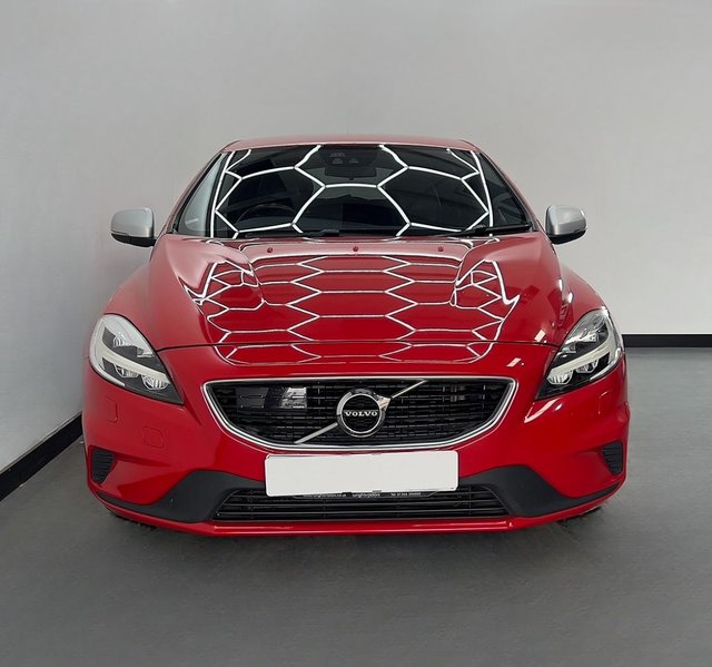 2016 VOLVO V40 - Photo 4