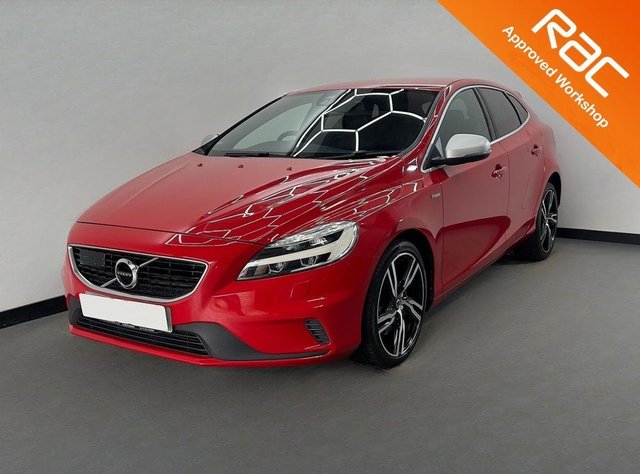 2016 VOLVO V40
