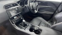 USED 2017 03 JAGUAR XE 2.0 D PRESTIGE 4d 161 BHP 