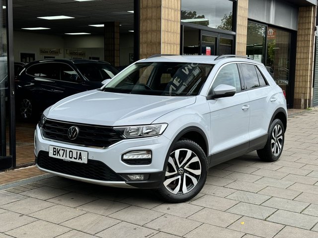 2021 71 Volkswagen T-Roc 1.5 ACTIVE TSI EVO DSG 5d 148 BHP